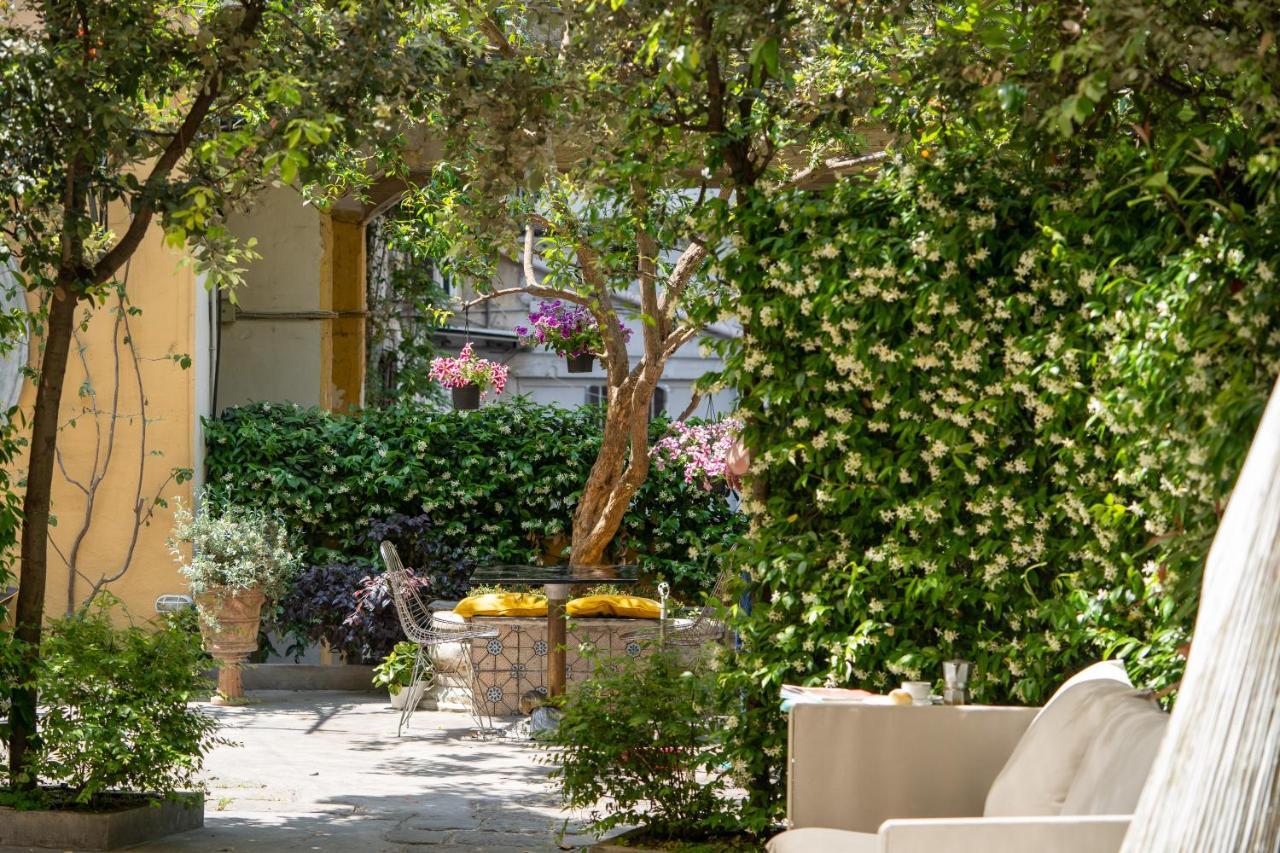 Atelier Inès Arts&suites Couette-café Naples